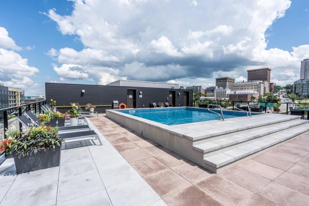 Initial / Reflexion / Centre-Ville De Quebec Apartment Exterior photo