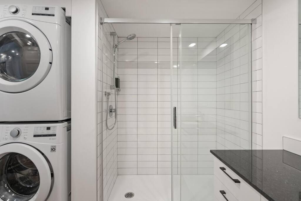 Initial / Reflexion / Centre-Ville De Quebec Apartment Exterior photo