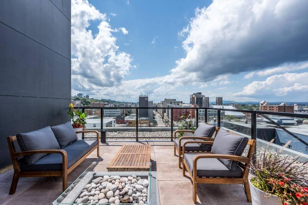 Initial / Reflexion / Centre-Ville De Quebec Apartment Exterior photo