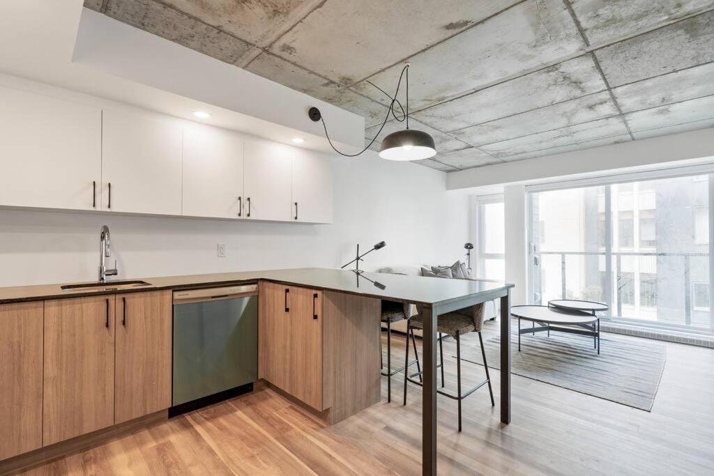 Initial / Reflexion / Centre-Ville De Quebec Apartment Exterior photo